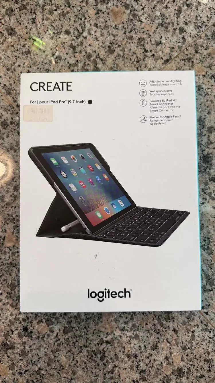 Logitech CREATE Backlit Keyboard Case for iPad Pro 9.7-inch